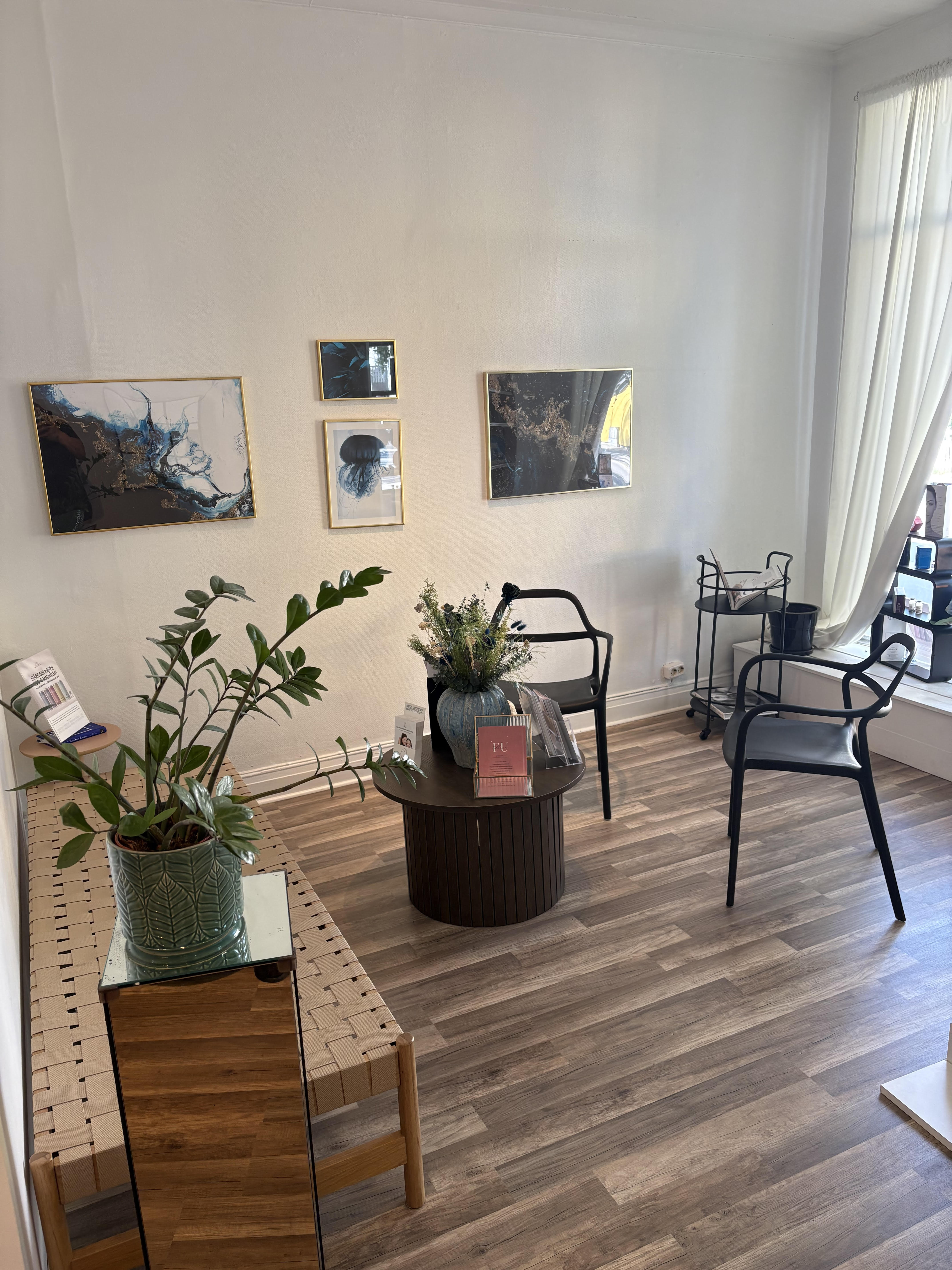 Modern salon interior with contemporary design and natural lighting